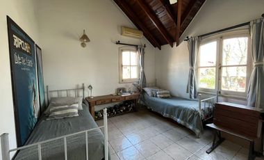Venta de casa 4 ambientes en bella vista en barrio privado
