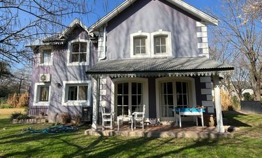 Venta de casa 4 ambientes en bella vista en barrio privado