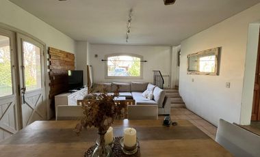 Venta de casa 4 ambientes en bella vista en barrio privado