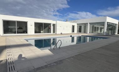 VENDE / Departamento en Puerto Madryn a 200mts del Mar / PISCINA Y GYM