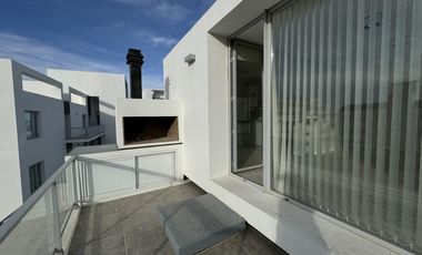 VENDE / Departamento en Puerto Madryn a 200mts del Mar / PISCINA Y GYM