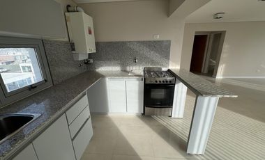 VENDE / Departamento en Puerto Madryn a 200mts del Mar / PISCINA Y GYM