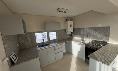 VENDE / Departamento en Puerto Madryn a 200mts del Mar / PISCINA Y GYM