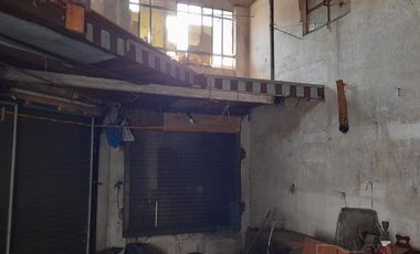 Venta - Casa y Local - A refaccionar - Chile 1700 - Valentín Alsina - Lanus