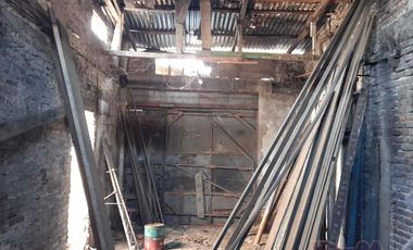 Venta - Casa y Local - A refaccionar - Chile 1700 - Valentín Alsina - Lanus