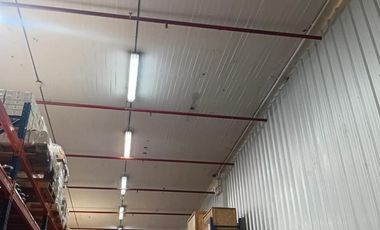 Alquiler deposito de 1380 m2 en predio con seguridad Villa Ballester San Martin
