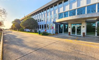 Alquiler deposito de 1380 m2 en predio con seguridad Villa Ballester San Martin