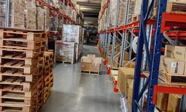Alquiler deposito de 1380 m2 en predio con seguridad Villa Ballester San Martin