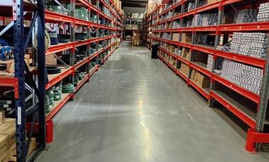 Alquiler deposito de 1380 m2 en predio con seguridad Villa Ballester San Martin