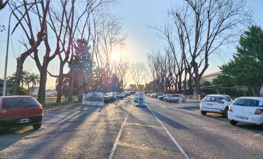 Alquiler deposito de 1380 m2 en predio con seguridad Villa Ballester San Martin
