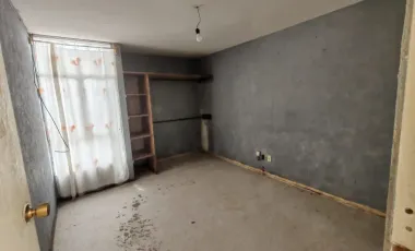 Casa en venta en Ciudad Galaxia los Reyes, Chicoloapan, México
