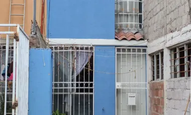 Casa en venta en Ciudad Galaxia los Reyes, Chicoloapan, México