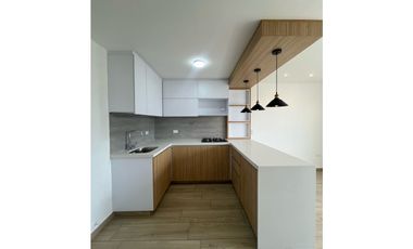 ARRIENDO APARTAMENTO CON EXCELENTE UBICACION SABANETA PARTE BAJA