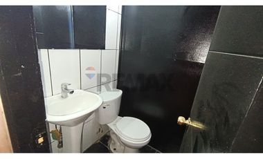 Oficina de 68 m2 en arriendo - Peñaflor
