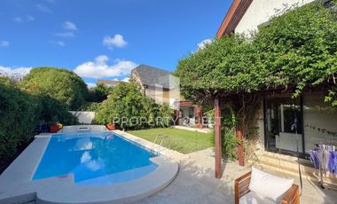 VENTA AMPLIA CASA 6D+4B CON PISCINA ANDALUE