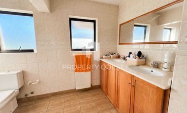 VENTA AMPLIA CASA 6D+4B CON PISCINA ANDALUE