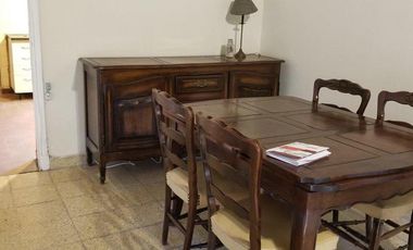 Chalet 3 ambientes con parquee y garage sobre lote de 380m2 en Bosque Alegre