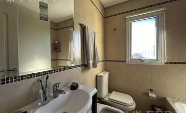 Venta de casa de 4 ambientes con piscina en Nuevo Quilmes- Quilmes