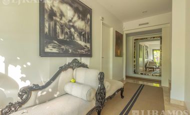 Casa con 4 dormitorios en venta en EL GOLF