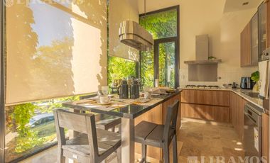 Casa con 4 dormitorios en venta en EL GOLF
