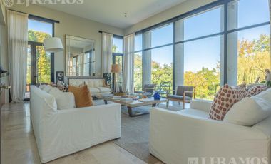 Casa con 4 dormitorios en venta en EL GOLF