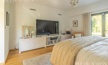 Casa con 4 dormitorios en venta en EL GOLF