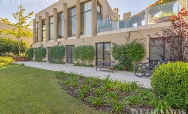 Casa con 4 dormitorios en venta en EL GOLF