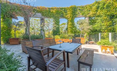 Casa con 4 dormitorios en venta en EL GOLF