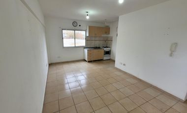 Departamento dos ambientes - Morón