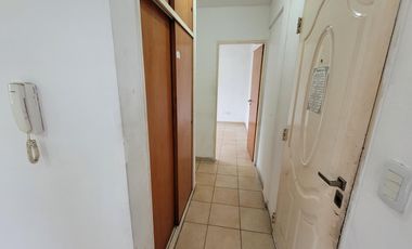 Departamento dos ambientes - Morón