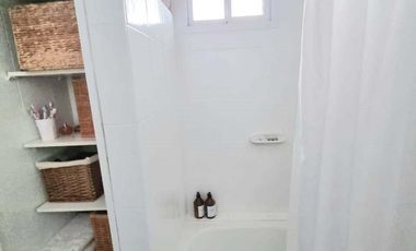 Venta casa en con PILETA Plottier