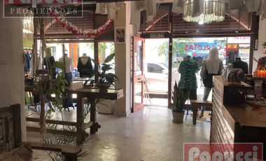 Local en  VENTA a metros de calle Constitucion