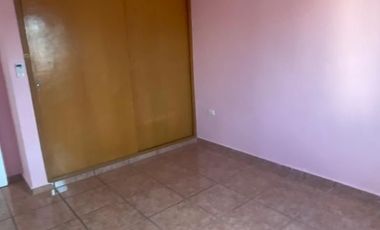 SE RENTA CASA EN FRACCIONAMIENTO CERRADO