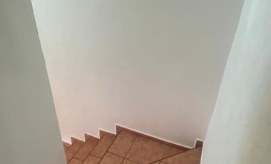 SE RENTA CASA EN FRACCIONAMIENTO CERRADO