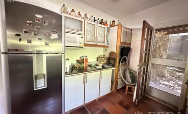 Venta casa 4 ambientes con piscina y cochera en Country Club El Carmen