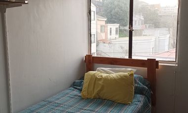 Amplia Casa 5D en Recreo con Gran Patio y Estacionamiento