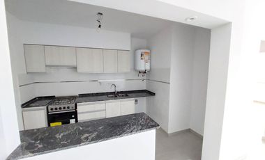 DEPARTAMENTO 2 AMBIENTES CON BALCON EN CASEROS