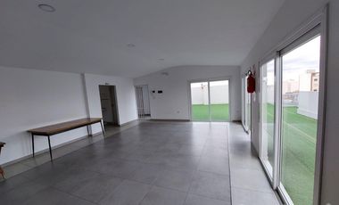 DEPARTAMENTO 2 AMBIENTES CON BALCON EN CASEROS