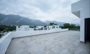 Casa en Renta Privada El Yerbaniz, Santiago Nuevo León