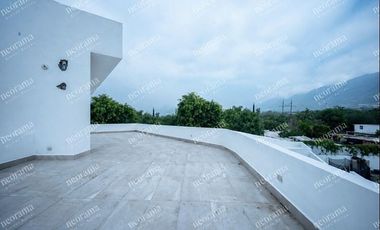 Casa en Renta Privada El Yerbaniz, Santiago Nuevo León