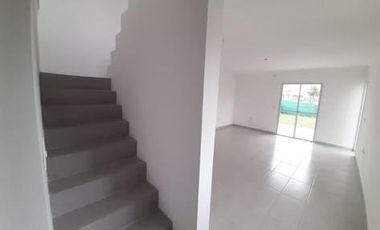 Casa en venta Barrio Laguna Azul Ezeiza Spegazzini