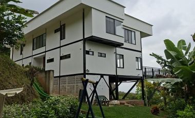 VENTA DE CASA INDEPENDIENTE EN DAPA