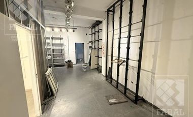 Local alquiler centro, 225 m2 con oficina, baño, depósito y patio