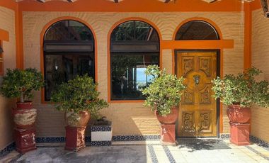 Casa en venta en Chapala | Vista al lago | Alberca y terrazas | Club de Golf