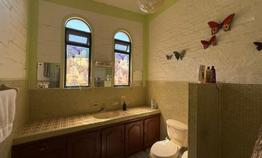 Casa en venta en Chapala | Vista al lago | Alberca y terrazas | Club de Golf