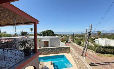 Casa en venta en Chapala | Vista al lago | Alberca y terrazas | Club de Golf