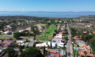 Casa en venta en Chapala | Vista al lago | Alberca y terrazas | Club de Golf