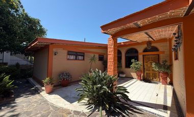 Casa en venta en Chapala | Vista al lago | Alberca y terrazas | Club de Golf