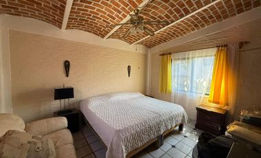 Casa en venta en Chapala | Vista al lago | Alberca y terrazas | Club de Golf