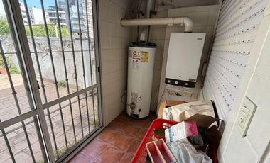Rio de Janeiro 200, 2 Casas unidas, en lote propio, Almagro
